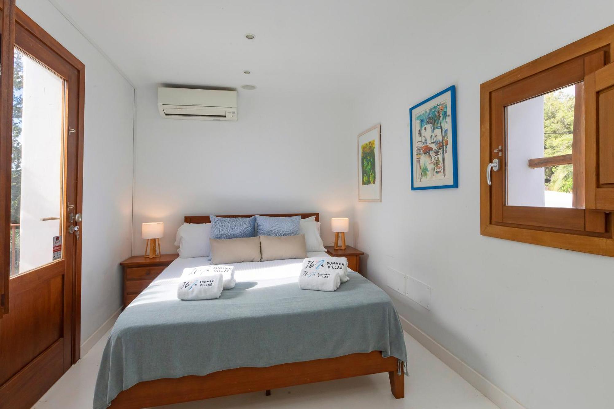 Villa Near Ibiza Town Sleeps 11 To 13 Guests Can Furnet Kültér fotó